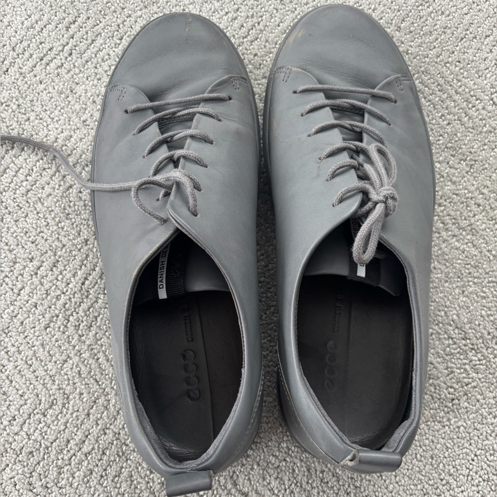 ECCO Men's Gray Leather Sneakers